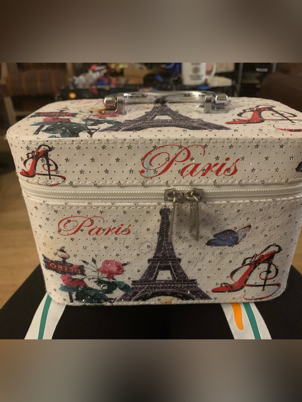 Paris Eiffel Tower Cosmetic Train Case - White
